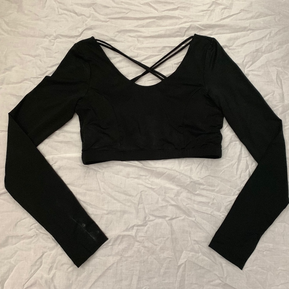 Black Cropped Workout Top
